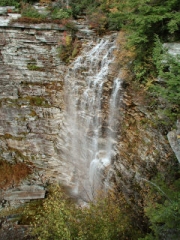Verkeerderkill Falls, the highest waterfall in the Shawangunks (180 ft.).
