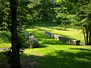 Entryway: the stone bridge