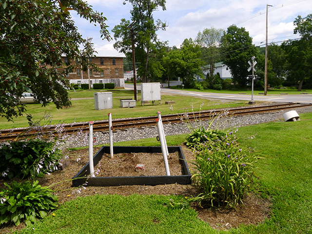 Looking NE toward the railroad crossing at Church Street in Laceyville